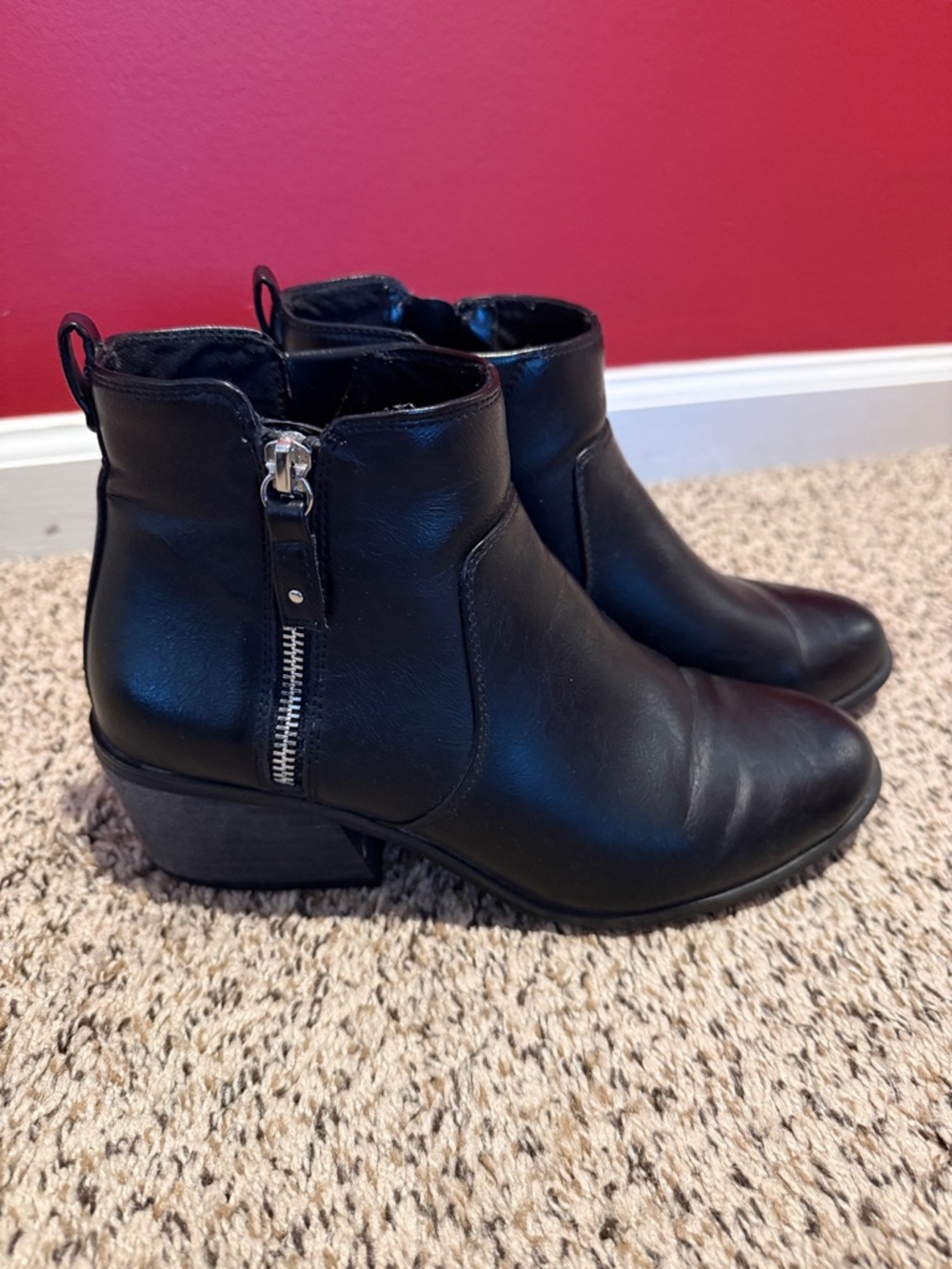 Dr. Scholl's Black Side-Zip Leather Ankle Booties